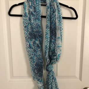Club Monaco Blue Patterned Summer Scarf